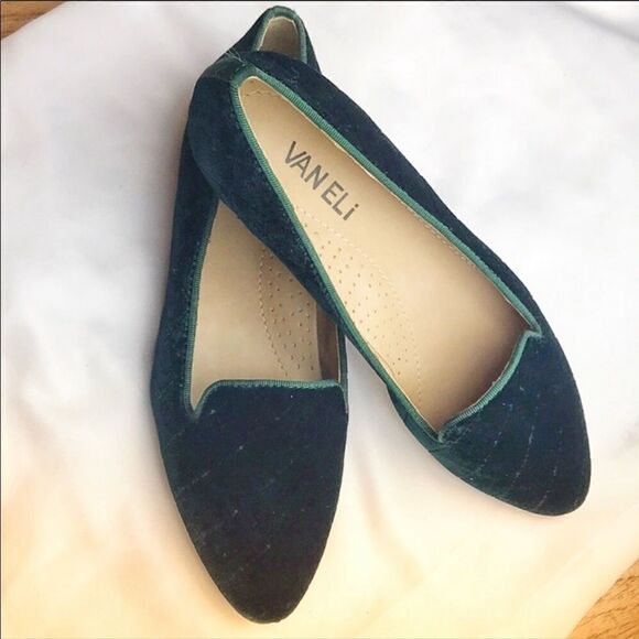 VANELI GREEN VELVET “DIAMOND” DESIGN FLATS… - Picture 4 of 6